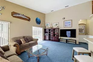 208 Castlemain Cir, Davenport, FL 33897 - Photo 9