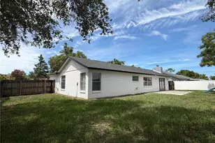 9923 Castleton St, Orlando, FL 32817 - Photo 27