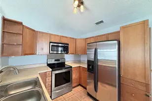 9923 Castleton St, Orlando, FL 32817 - Photo 5