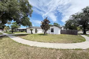 9923 Castleton St, Orlando, FL 32817 - Photo 3