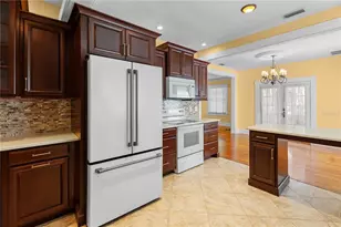 613 E Pine St, Orlando, FL 32801 - Photo 7