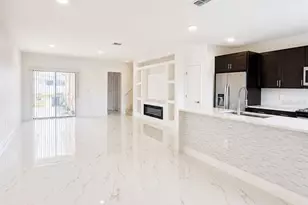 1562 Carbondale Row, Kissimmee, FL 34744 - Photo 3