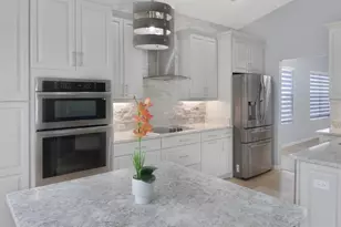 2713 Barnsley Ln, Kissimmee, FL 34744 - Photo 21