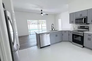 906 Berwick Dr, Davenport, FL 33897 - Photo 9