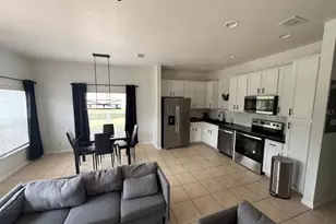 2425 Caravelle Cir, Kissimmee, FL 34746 - Photo 9
