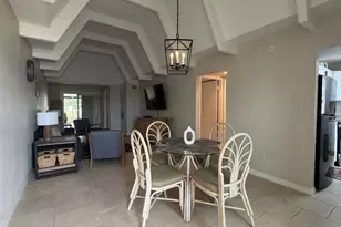 1011 Club Cir, Lake Wales, FL 33854 - Photo 5
