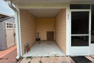 1011 Club Cir, Lake Wales, FL 33854 - Photo 27