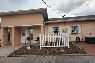 1011 Club Cir, Lake Wales, FL 33854 - Photo 1