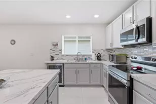 2457 Bulrush Dr, Saint Cloud, FL 34769 - Photo 3