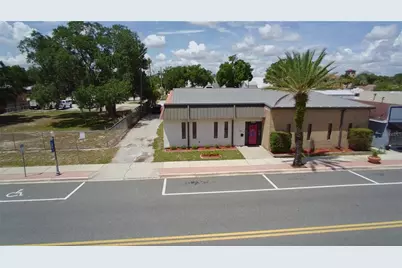 208 E Lake Avenue, Auburndale, FL 33823 - Photo 1