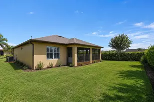 556 Zamora Wy, Davenport, FL 33837 - Photo 5