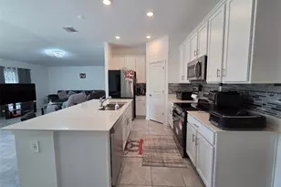 3949 Ambrose Ave, Kissimmee, FL 34746 - Photo 7