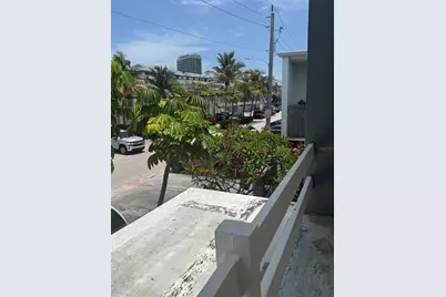 7350 Gary Avenue, Miami Beach, FL 33141 - Photo 9