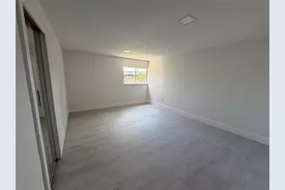 7400 Sunshine Skyway Lane S #105, Saint Petersburg, FL 33711 - Photo 9