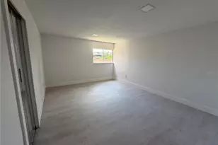7400 Sunshine Skyway Ln S, Saint Petersburg, FL 33711 - Photo 9