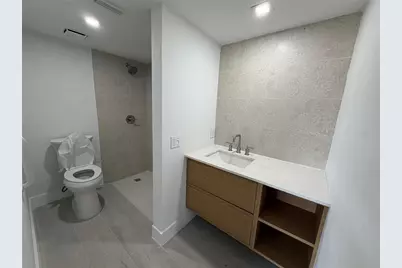 7400 Sunshine Skyway Lane S #105, Saint Petersburg, FL 33711 - Photo 11