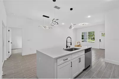 881 W Wisconsin Avenue, Orange City, FL 32763 - Photo 9