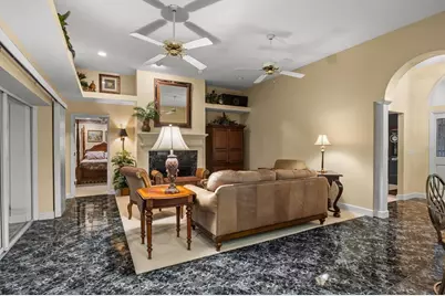 1142 Longwood Oaks Boulevard, Lakeland, FL 33811 - Photo 9