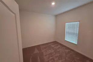 308 Bass Ct, Kissimmee, FL 34759 - Photo 5