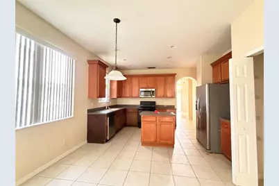 2605 Eagle Cliff Drive, Kissimmee, FL 34746 - Photo 9