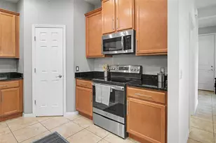 1390 Harbor Ridge Dr, Kissimmee, FL 34759 - Photo 9