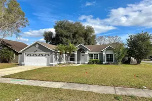 4215 Red Bird Ave, Saint Cloud, FL 34772 - Photo 1