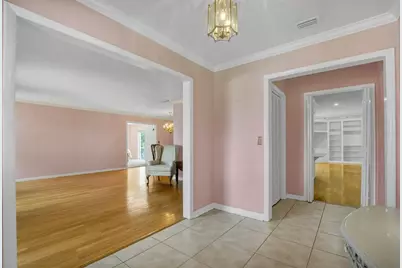 136 Lake Mariam Road SE, Winter Haven, FL 33884 - Photo 5