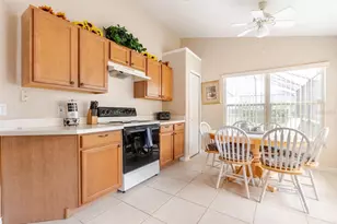 1137 Liberty Hall Dr, Kissimmee, FL 34746 - Photo 5