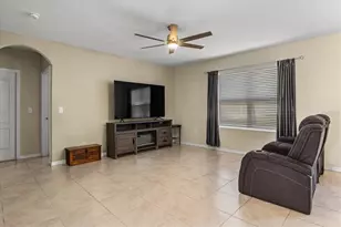 323 Harbour Wy, Mulberry, FL 33860 - Photo 13