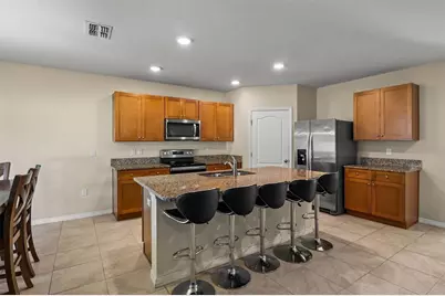 323 Harbour Way, Mulberry, FL 33860 - Photo 9
