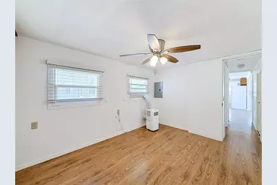 800 32nd Avenue S #727, Saint Petersburg, FL 33705 - Photo 17