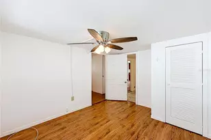 800 32nd Ave S, Saint Petersburg, FL 33705 - Photo 15
