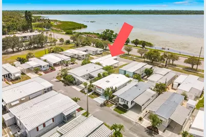 800 32nd Avenue S #727, Saint Petersburg, FL 33705 - Photo 1