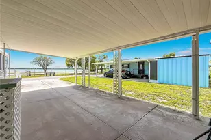 800 32nd Ave S, Saint Petersburg, FL 33705 - Photo 3
