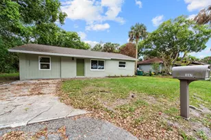 1087 Swan St, Melbourne, FL 32935 - Photo 3