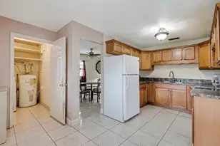 2370 Valley Ave, Kissimmee, FL 34744 - Photo 7