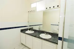 1055 Universal Rest Pl, Kissimmee, FL 34744 - Photo 29