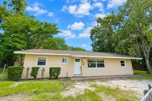 220 NW 28th St, Ocala, FL 34475 - Photo 1