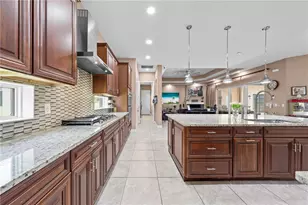 2557 Heritage Green Ave, Davenport, FL 33837 - Photo 15