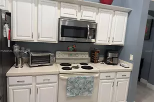 3127 Heritage Park Way, Orlando, FL 32837 - Photo 3
