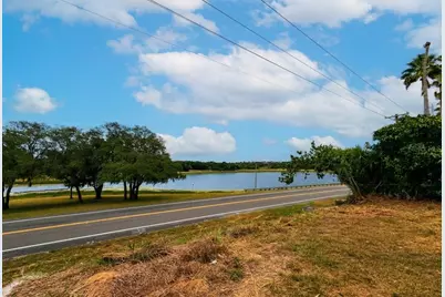 907 Valentina Drive, Dundee, FL 33838 - Photo 7