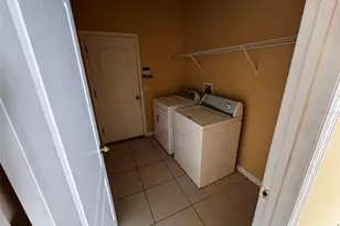 1111 Hacienda Cir, Kissimmee, FL 34741 - Photo 7