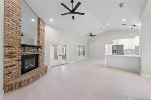 2082 Camelot Blvd, Saint Cloud, FL 34772 - Photo 9