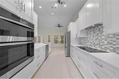 2082 Camelot Boulevard, Saint Cloud, FL 34772 - Photo 15