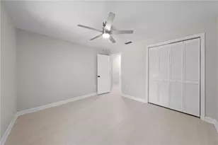 2082 Camelot Blvd, Saint Cloud, FL 34772 - Photo 29