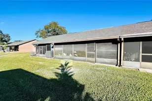 2531 King Oak Cir, Saint Cloud, FL 34769 - Photo 17