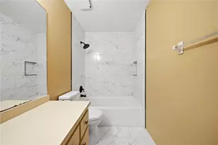 2248 Greenview Cir, Orlando, FL 32808 - Photo 11