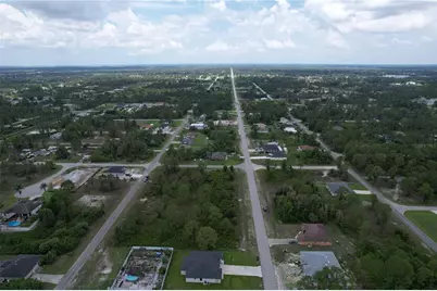 1056 Jaguar Boulevard, Lehigh Acres, FL 33974 - Photo 5