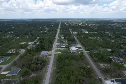 1056 Jaguar Boulevard, Lehigh Acres, FL 33974 - Photo 7