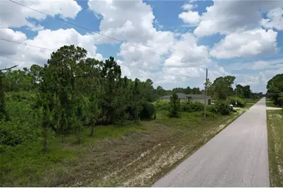 980 Lakeside Drive, Lehigh Acres, FL 33974 - Photo 3